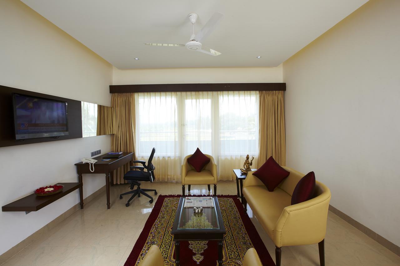 Rns Golf Resort & Nature Cure Centre Mavalli Luaran gambar